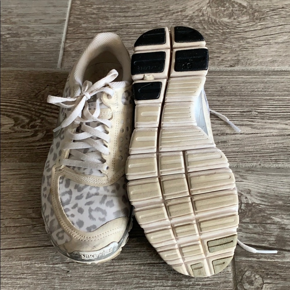 Nike leopard white and gray sneakers - Picture 6 of 6